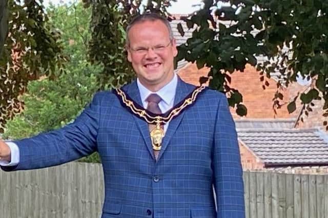 Clare Spriggs receives her award from Mayor of Louth, Councillor Darren Hobson.