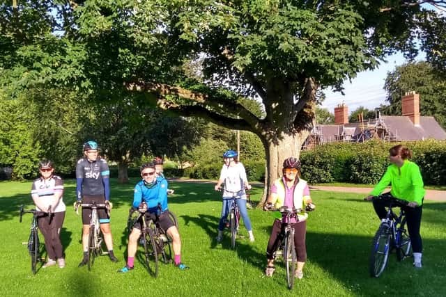Revesby cycling group on Revesby Green. EMN-210720-120842001