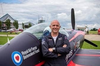 Blade 3 Mike Ling is the Red Arrows’ longest serving pilot, clocking up more than flying 1,700 hours over his 10 years with the Red Arrows. EMN-210508-102217001