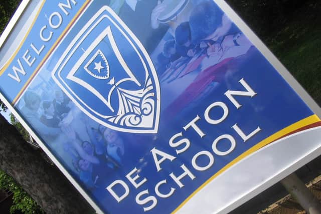 De Aston School EMN-211208-090808001