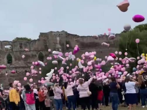 Crowds gathered in Riverside Park, Newark - the home town of little Louisiana Brooke-Broadley - to pay the special tribute on Saturday afternoon.