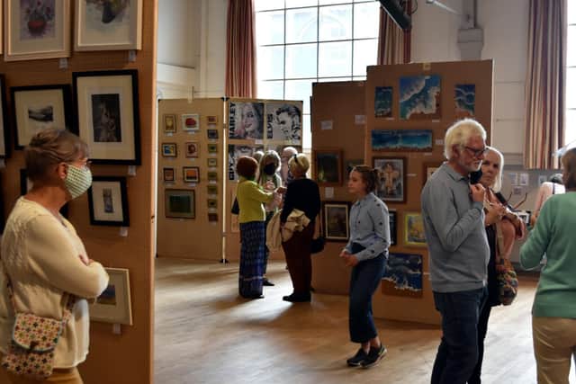 Caistor Art Festival
Picture by Mike Broster EMN-210609-222308001