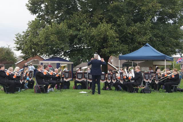 Caistor Goes......Proms in the Park EMN-210913-064857001