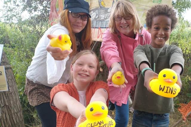 Campaigners hold 'dirty duck' protest in the Lincolnshire Worlds (September 2021)