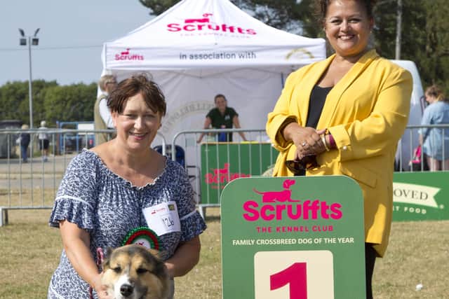 20210905 Copyright Flick.digital
Free for editorial use image
Scruffts Semi-Final, held at Discover Dogs, Newark, Notts. Golden Oldie winner Kathryn Master with Tia and judge Lisa Bassett.
This image has been supplied by Flick.digital and must be credited Flick.digital. The author is asserting his full Moral rights in relation to the publication of this image. Rights for onward transmission of any image or file is not granted or implied. Changing or deleting Copyright information is illegal as specified in the Copyright, Design and Patents Act 1988.
If you are in any way unsure of your right to publish this image please contact Flick.digital on 0845 222 0140 or email Hello@Flick.digital EMN-210915-104755001