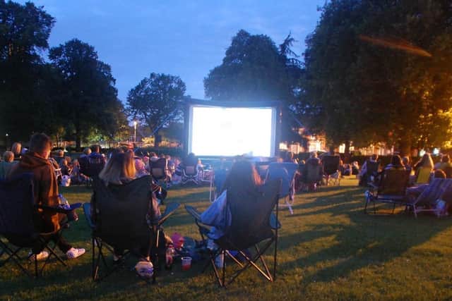 Outdoor cinema in Boston. EMN-210917-094046001