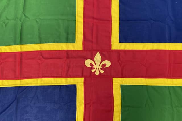 Fly the flag for Lincolnshire Day in Sleaford and support the town centre. EMN-210924-112732001