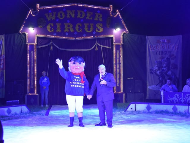 Mayor of Skegness Coun Pete Barry opening the show.