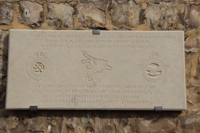 A close-up of the plaque.