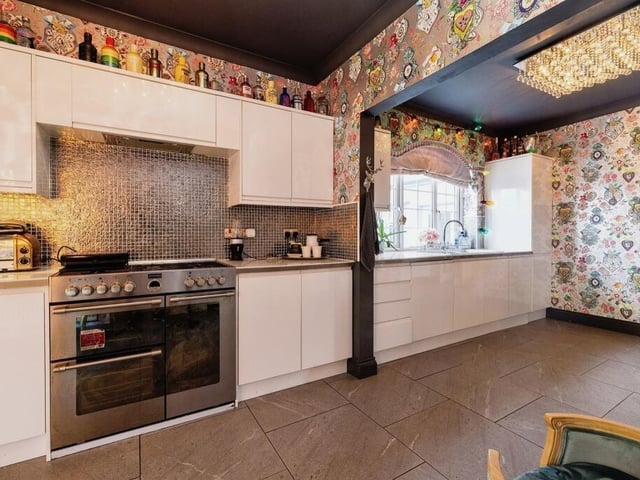 Another angle on the kitchen.