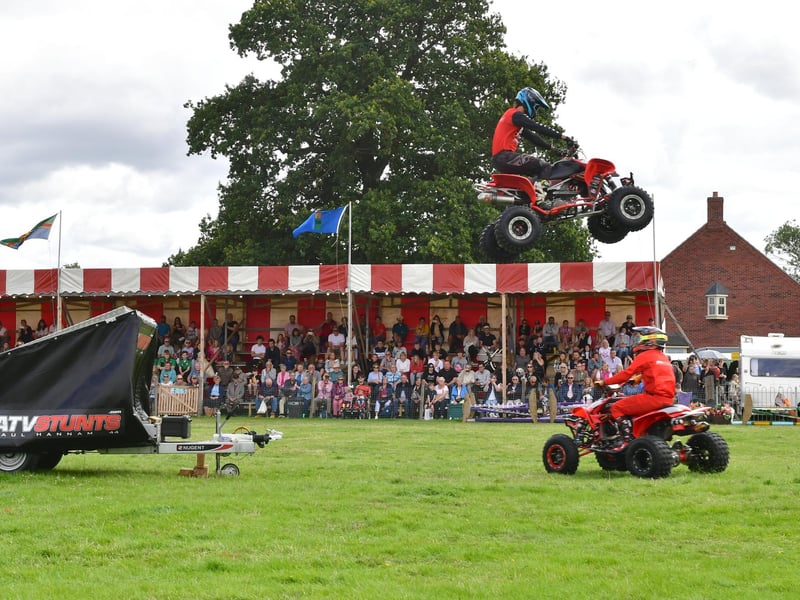 Paul Hannam Quad Bike Stunt Show