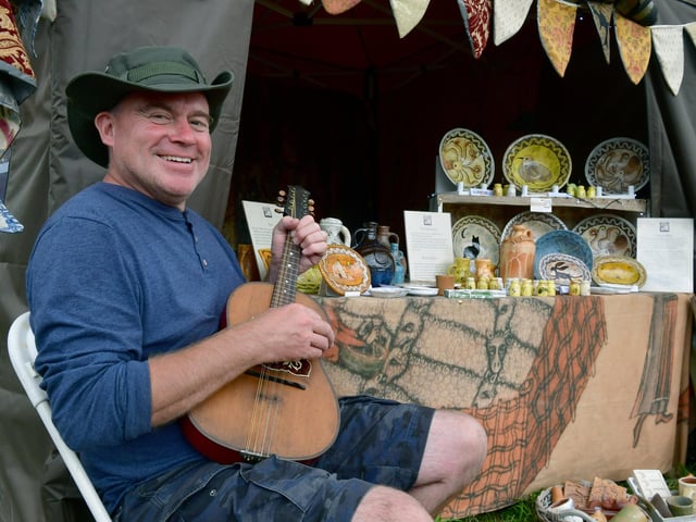 Shaun Clark of Whisker-Hills Pottery, East Retford