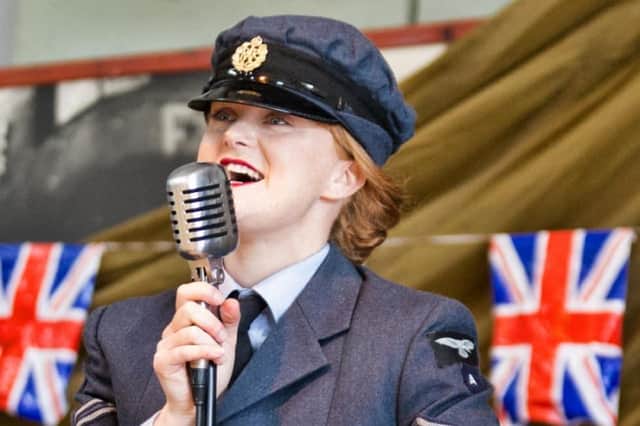 1940s vocalist Miss Sarah Jane will be singing at the Sleaford 1940s event.