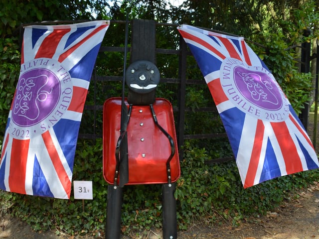 A wheelbarrow guardsman