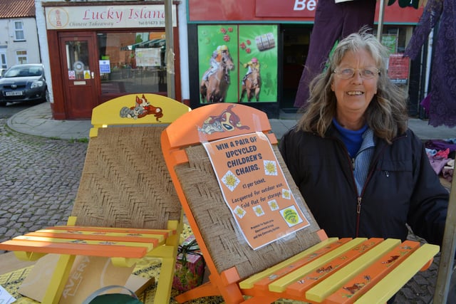 Yvonne Horrocks was one of the main organisers of the eco market and upcycled these fantastic garden chairs for a raffle