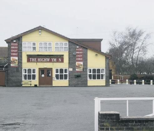 Plans to build a convenience store in the car park of Skegness' Highwayman pub were attracting opposition. A petition against the proposals from Punch Taverns had collected 350 signatures.