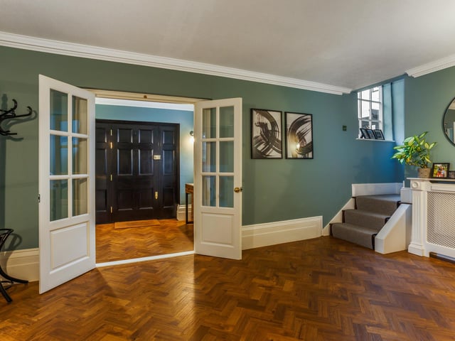 The entrance hall.