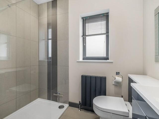 ... its en suite.