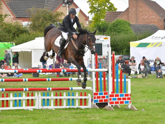 Show Jumping - the National 1.30m Open.