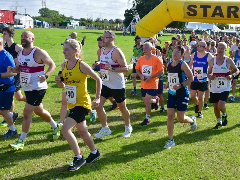 Start of the 10 mile road race
