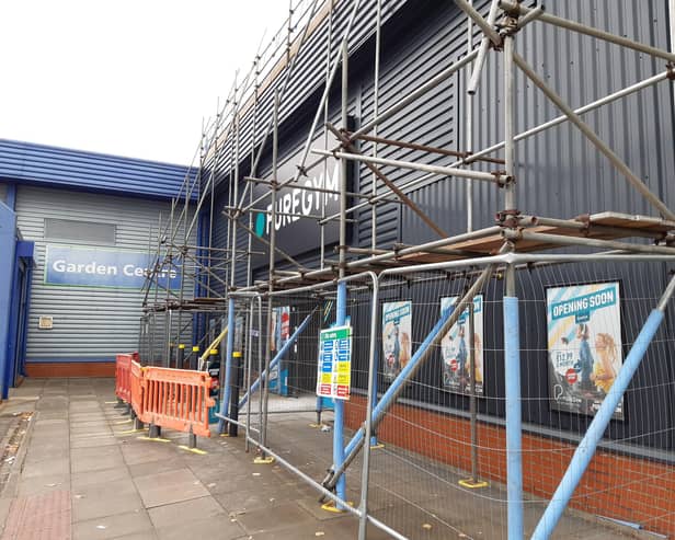 Work taking place at the former Maplin unit at the Alban Retail Park ready for the arrival of PureGym.