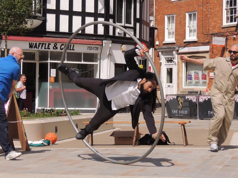 Juggling, dance and acrobatics in Roll Play by Simple Cypher in the Market Place.