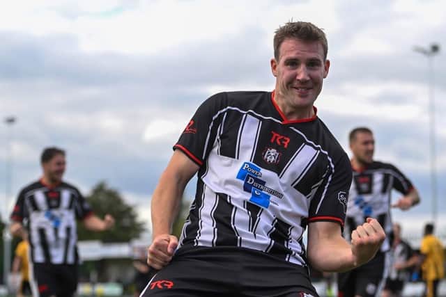Dayle Southwell celebrates the opener against LIV. Photo by Anna Bäckström