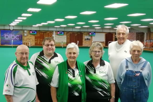 Second, John Clark, Sue Hoyles, Jeff Ginsburgh and Marilyn Read, with Scott Whyers and Sandra Tebbs