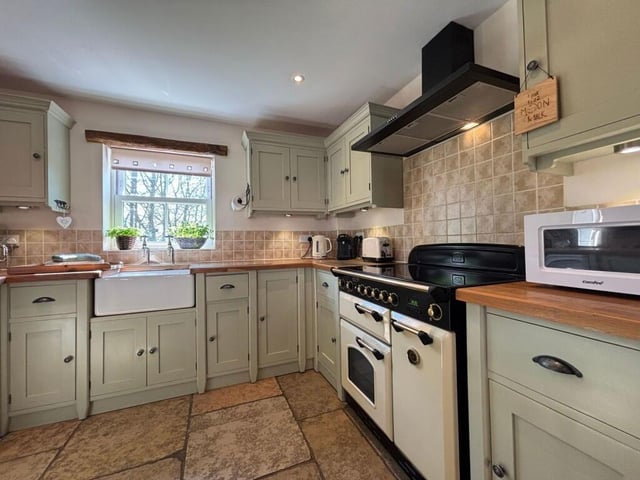 A closer look at the kitchen area.