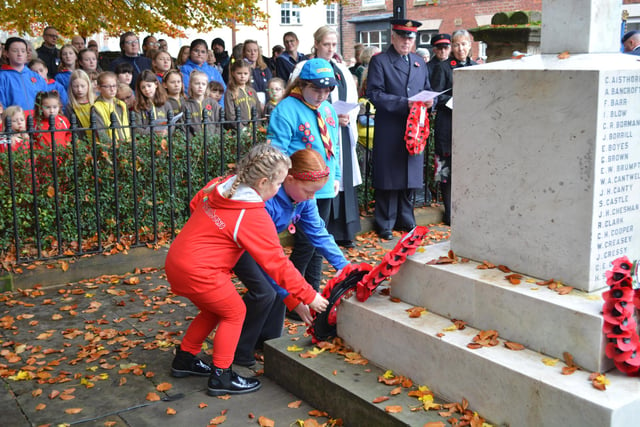 Young members of Girlguiding laid their wreath