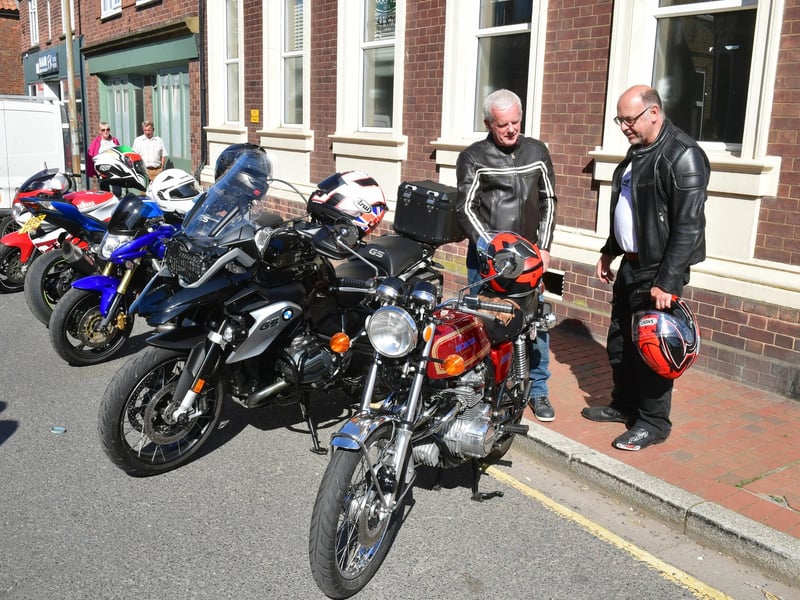 Bike chat - (from left) Mick Johnson of Lincoln with his 1977 Honda 400/4, talking with Paul Boulton of Sutton St James
