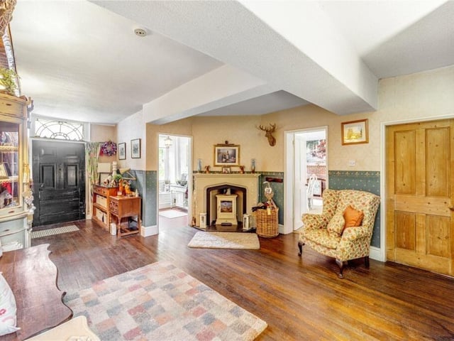 The entrance hall.