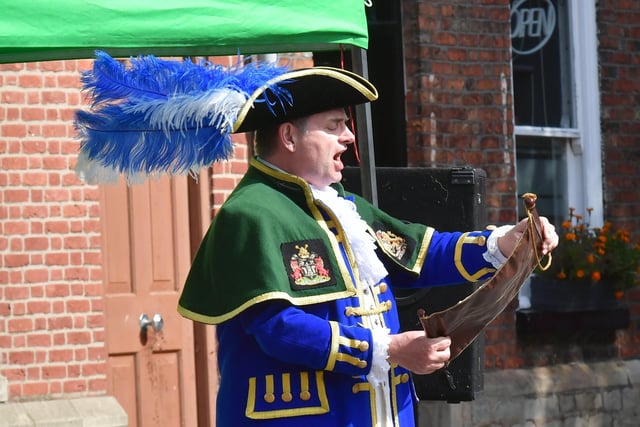 Calne Town Crier, Mark Wylie