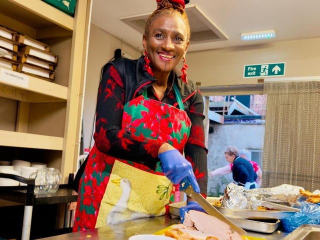 Looking good! Bamidele Akomolafe carving the turkey