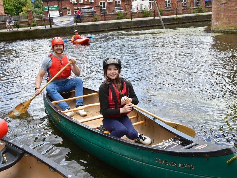 Slea Paddlers taster session. Ashley Goodwin and Rose Goodwin 9 of Sleaford