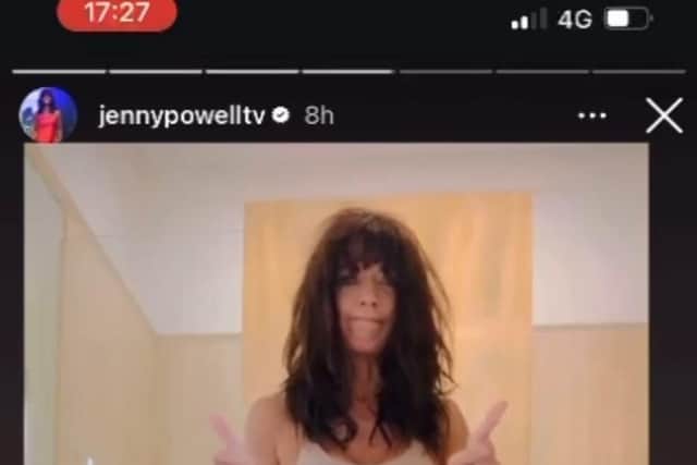 Jenny Powell shared a reel in praise of her Layer Band