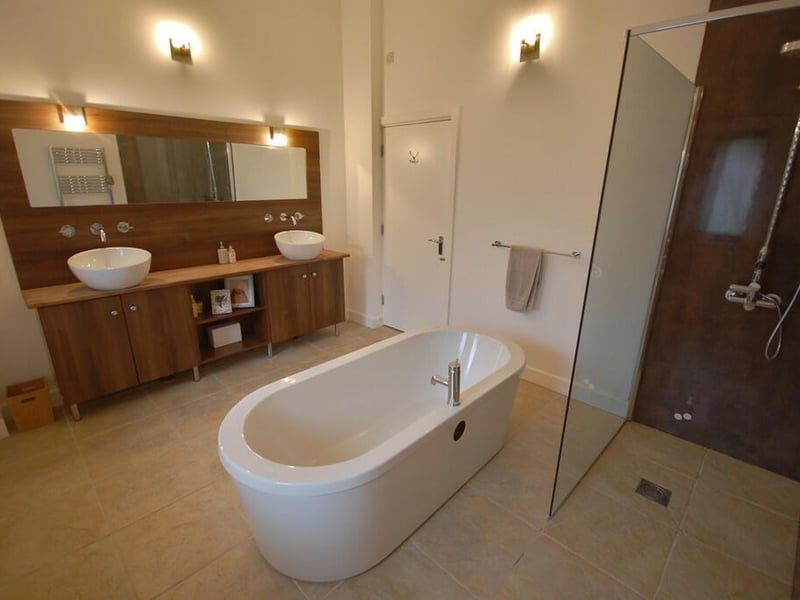 The family bathroom.