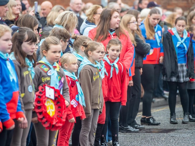 Guides, Rainbows and Brownies at Louth's 2022 Remembrance Day parade.