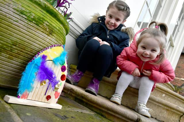 Found one: Mollie Quincey, aged six, and Tillie Quincey, aged two, of Swineshead.