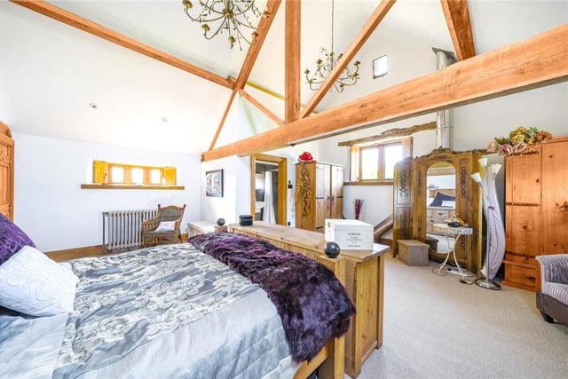 The principal bedroom.
