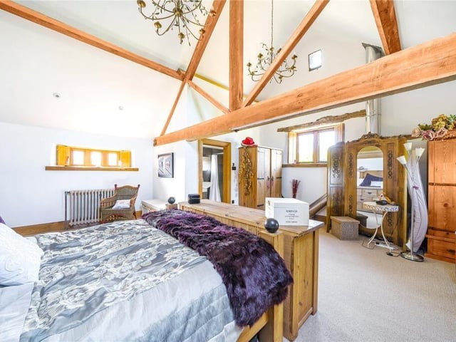 The principal bedroom.
