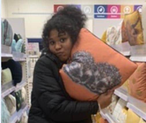 Lincolnshire Police are seeking help to find missing teen Stephanie who may have left Lincolnshire to go to London.