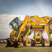 Dancing Diggers