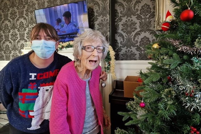 Lucy and Barbara Tonglet having a tree-mendous time.