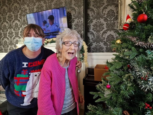 Lucy and Barbara Tonglet having a tree-mendous time.