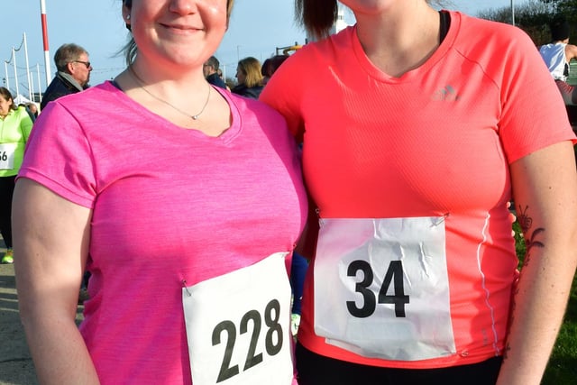 Amy Mercer (left)  and Rachel Bodycombe of Heckington