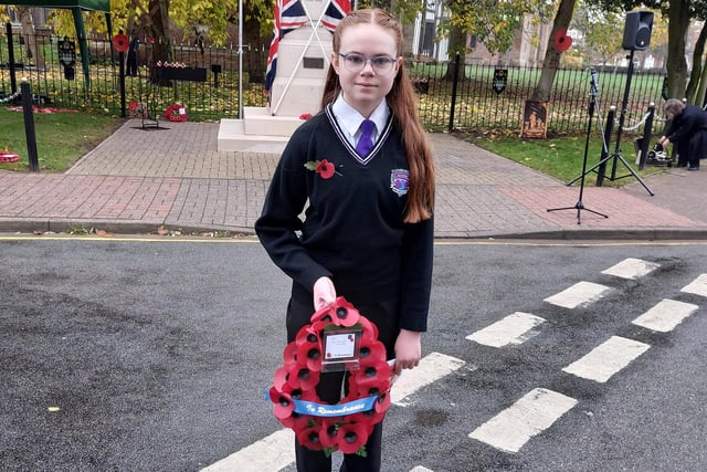 Tilly Lovely, Year 10 president was chosen to lay The Gainsborough Academy wreath at the Gainsborough Remembrance Service