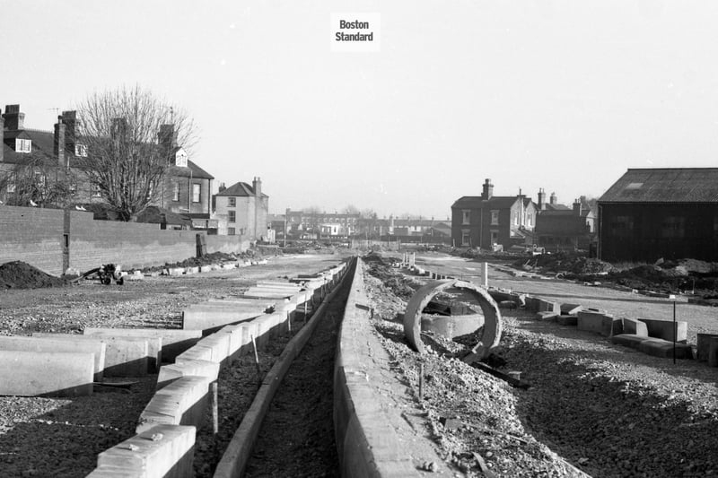 Construction of John Adams Way in January 1977, looking from behind South Street towards Main Ridge – one of a number of roads cut in two by the development.