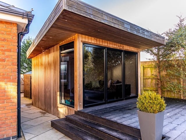 The garden office.