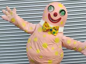 Complete with bow tie, toothy grin and green jiggling eyes, the 30-year-old costume was handmade for the BBC TV show Noel's House Party in the 1990s. Credit to eBay/mrwifey01